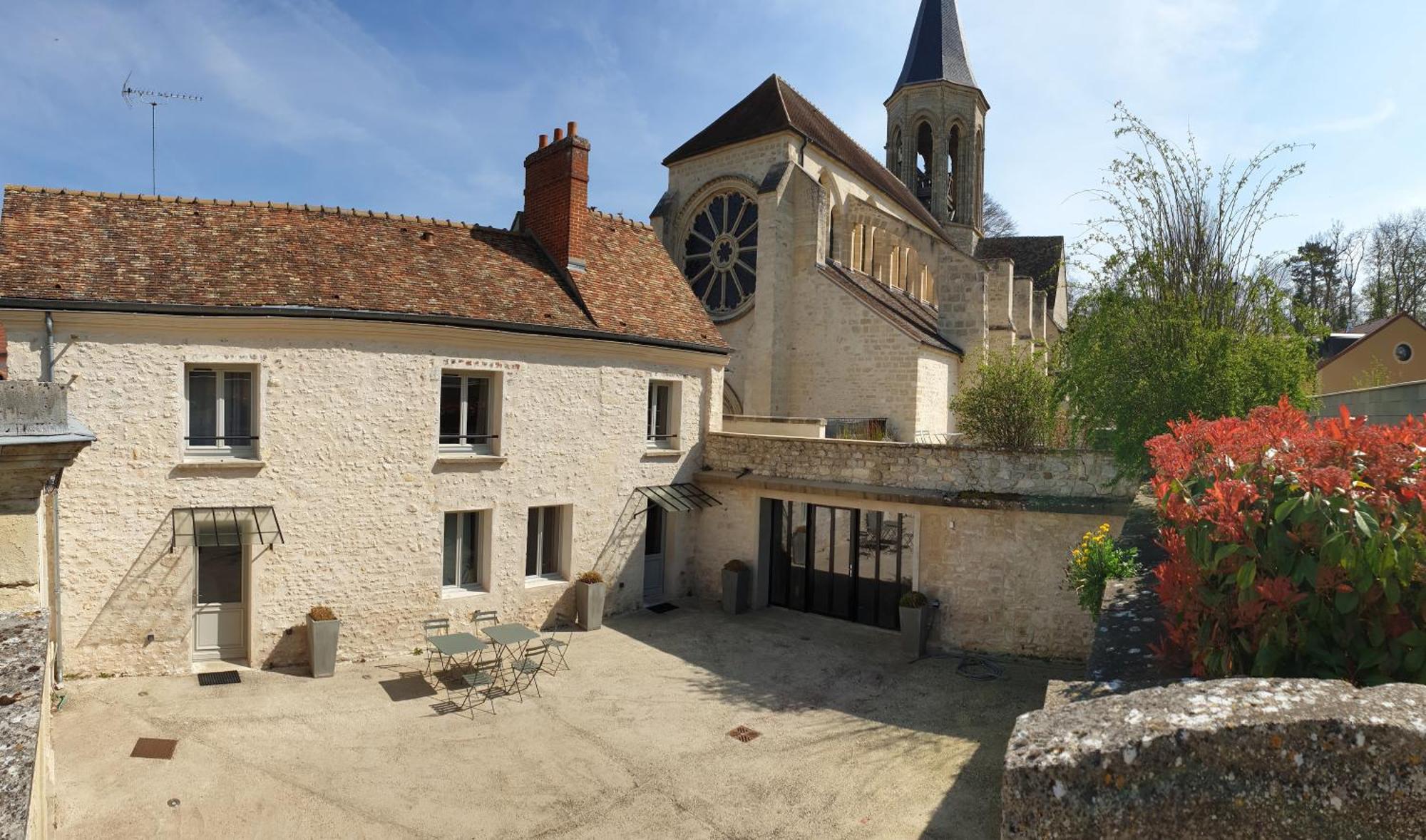 Le Presbytere De Thiverval Exteriör bild